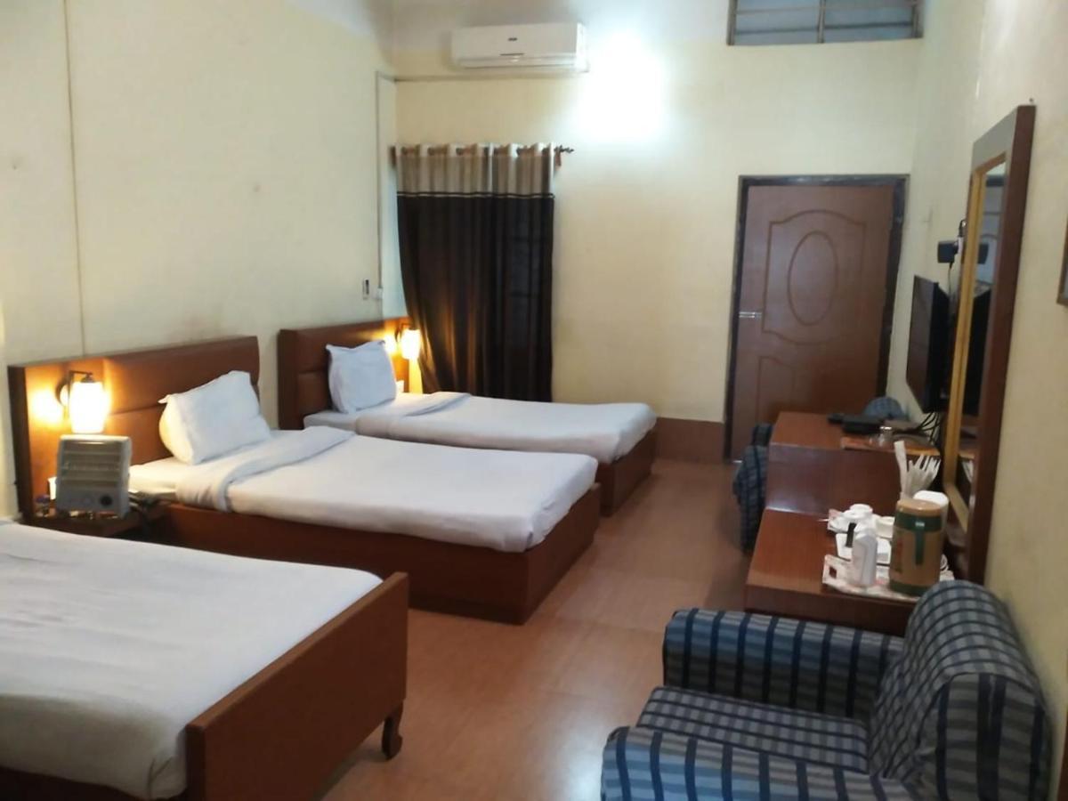 Hotel Jyoti Forbesganj Kültér fotó