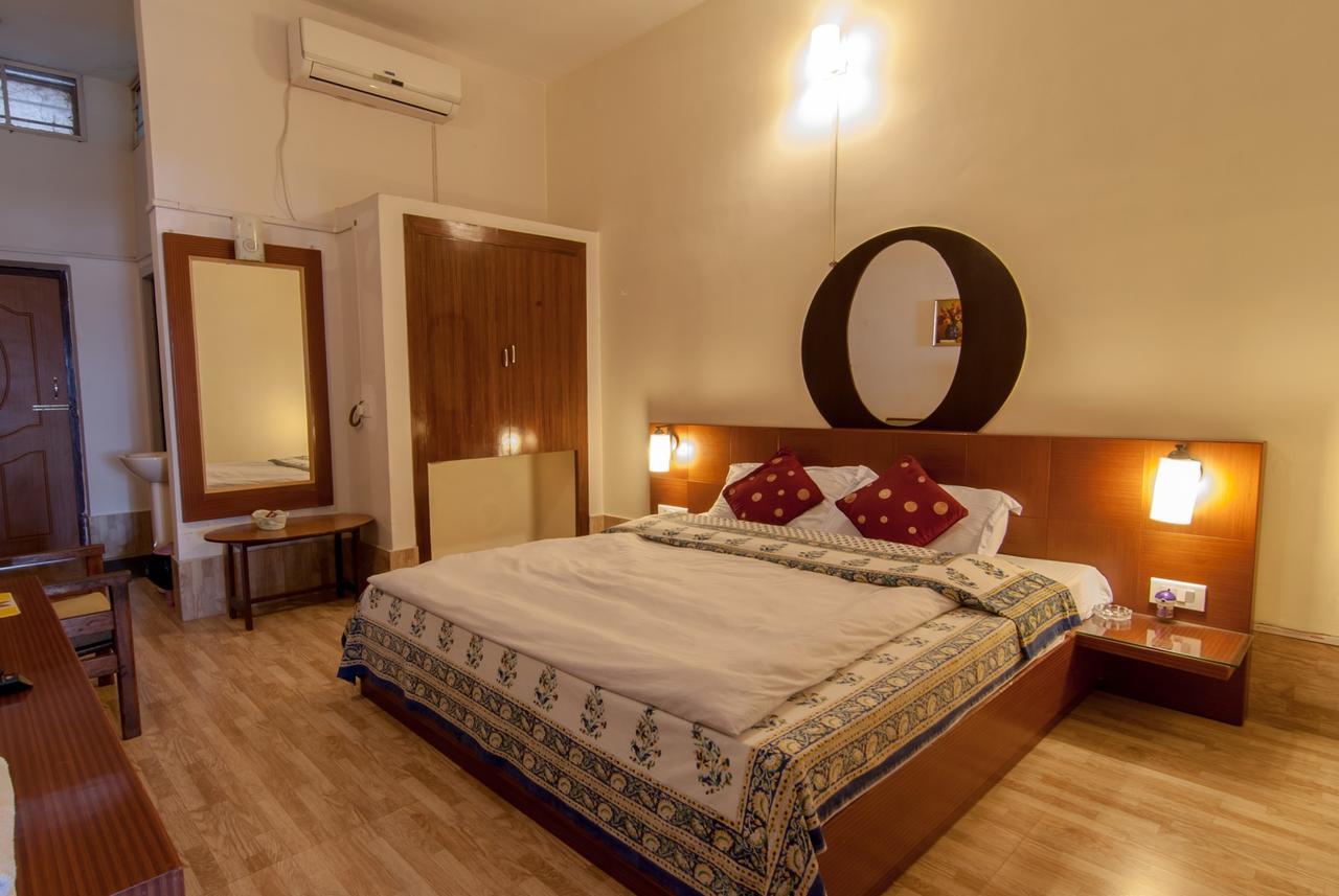 Hotel Jyoti Forbesganj Kültér fotó