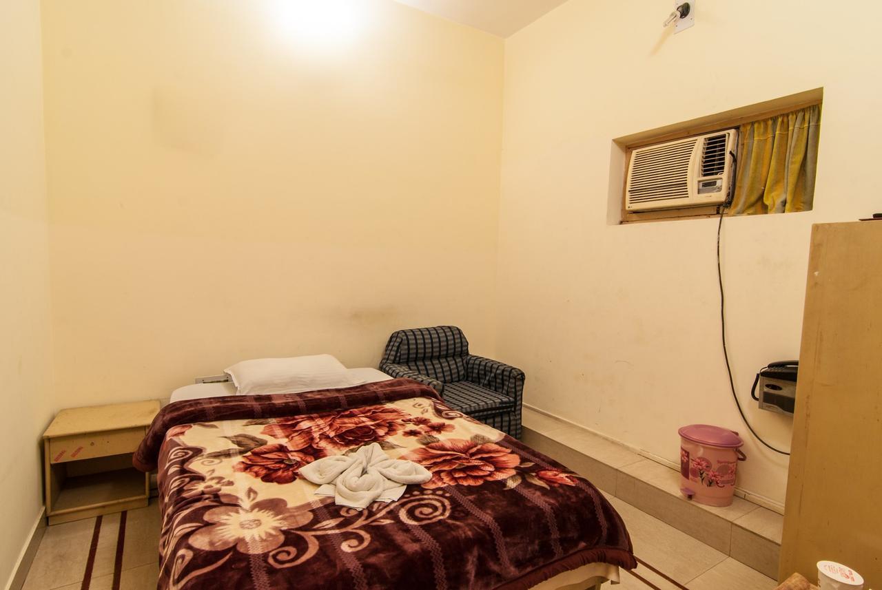Hotel Jyoti Forbesganj Kültér fotó