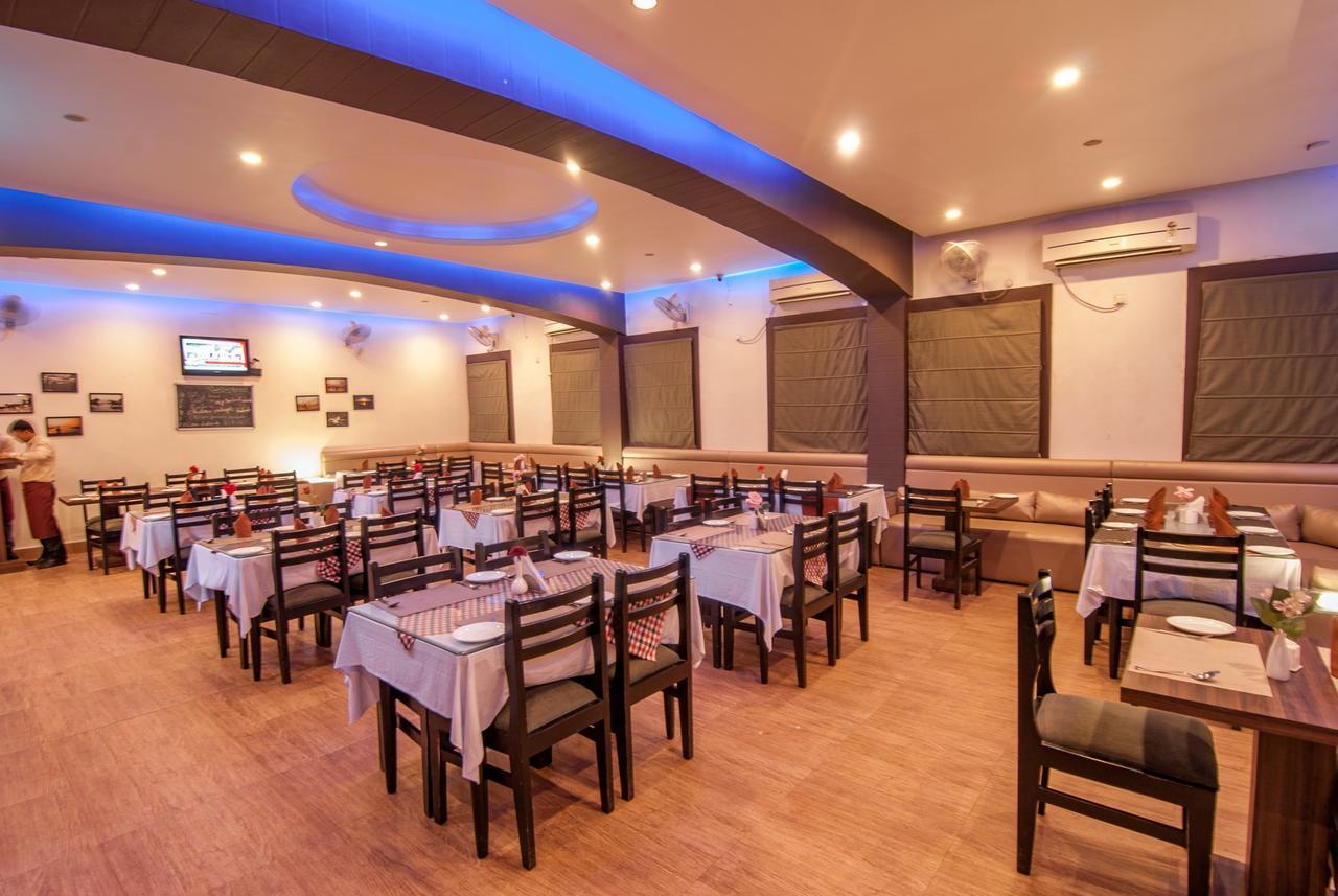 Hotel Jyoti Forbesganj Kültér fotó