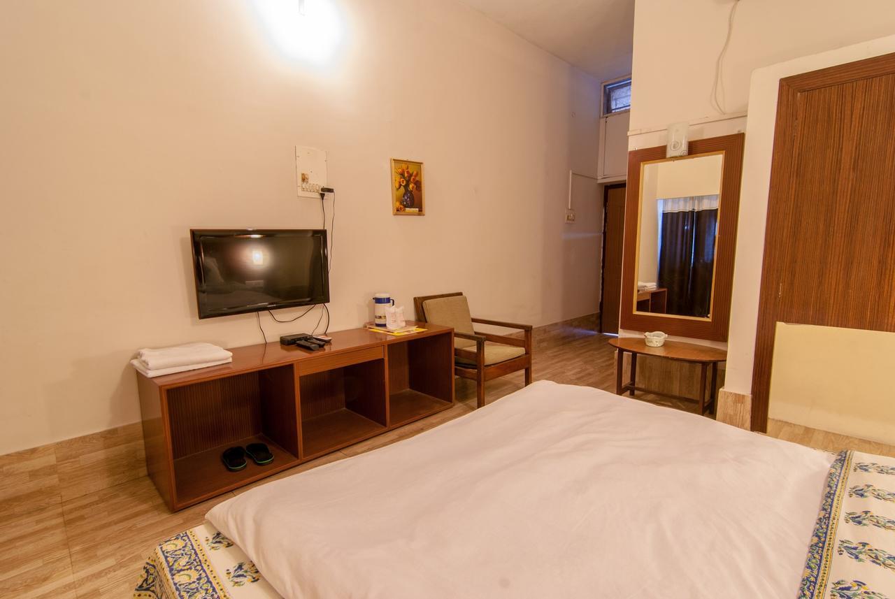 Hotel Jyoti Forbesganj Kültér fotó